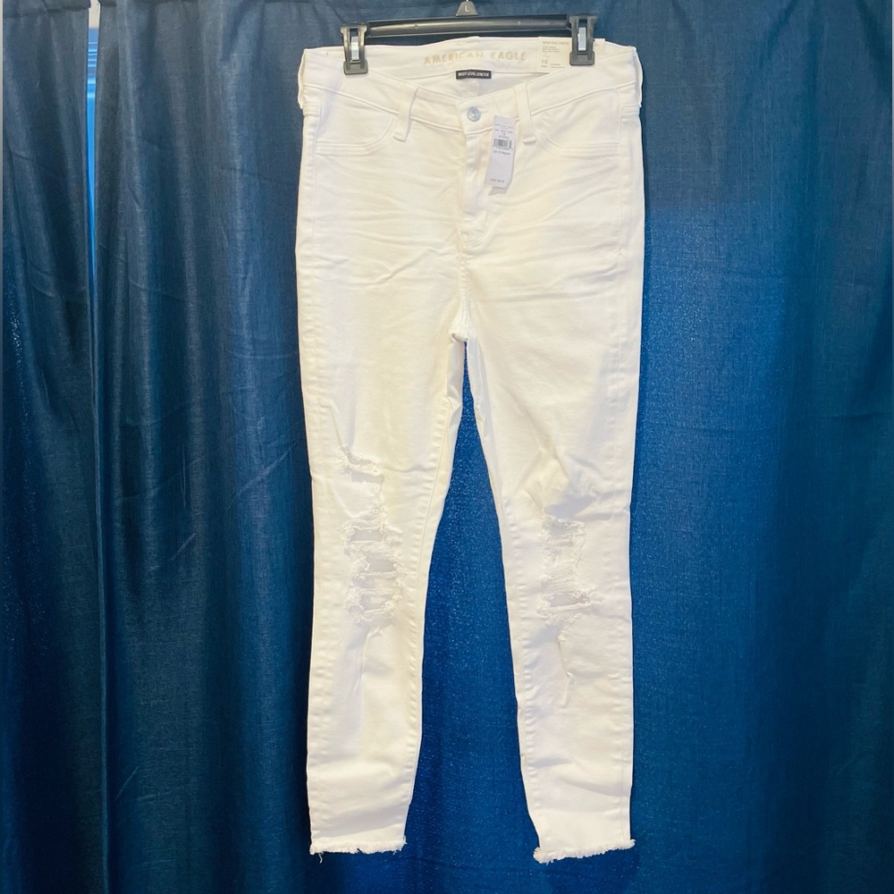 American Eagle Outfitters White Skinny Jeans with Distressed Detail